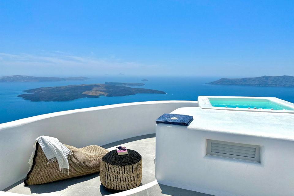 Eteoro Suites